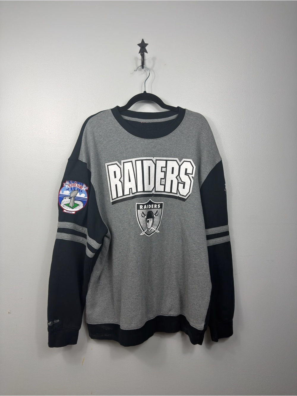 Mitchell & Ness Oakland Raiders Super Bowl Sweatshirt Gray Black Men
